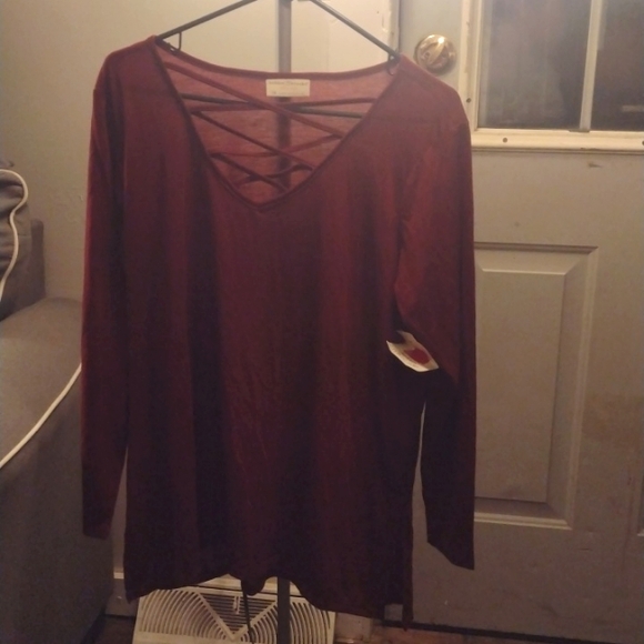 Women's Bobbie &brooks plus size 1X Lace Up Neckline Tunic Top - Picture 1 of 7